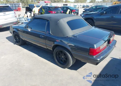 1983 Ford Mustang z USA, uszkodzony, nr VIN 1FABP2731DF151468